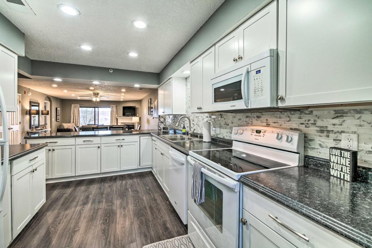 Pet-Friendly Branson Getaway With Private Patio! 아파트 외부 사진